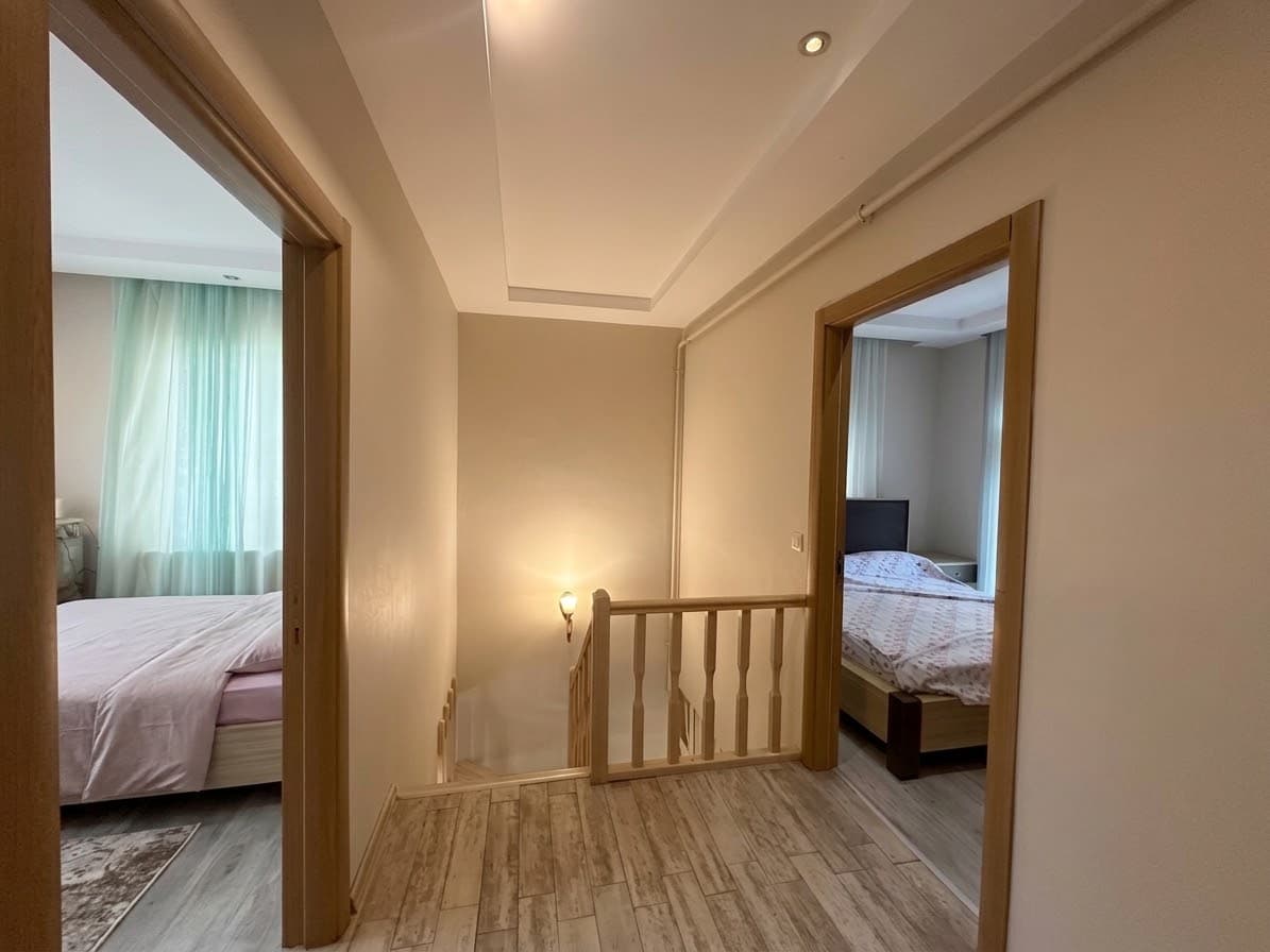 Liman Roza 2 Sitesi’nde Yüksek Kira Getirili, Tam Eşyalı Fırsat Daire!