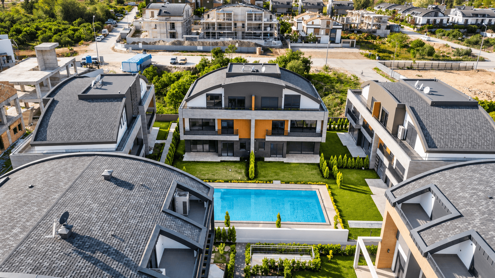 BOĞAÇAYI PREMIUM SİTESİNDE KİRALIK LÜKS VİLLA