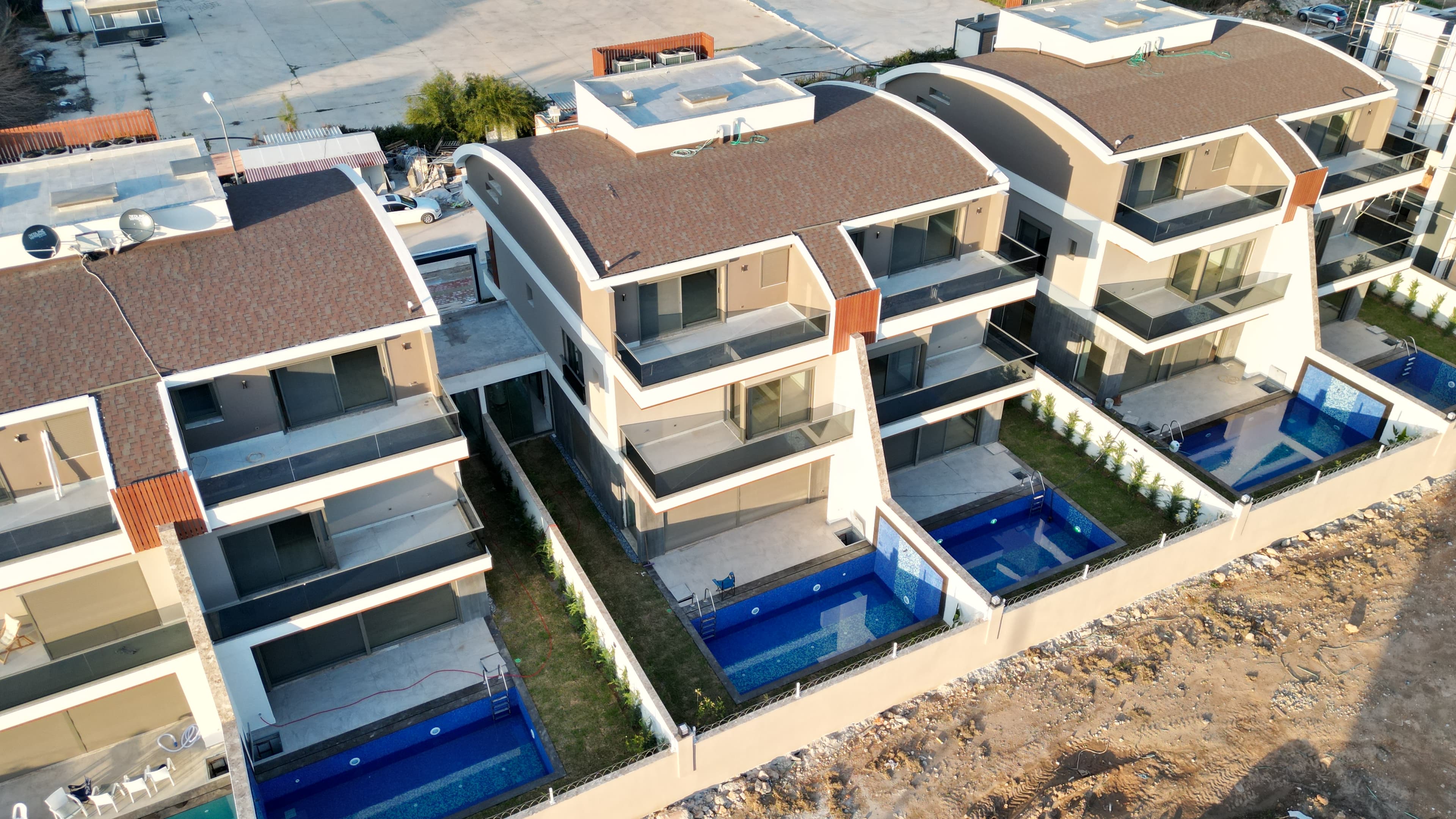 Konyaaltı’nda Lüks ve Tam Müstakil Kiralık Villa